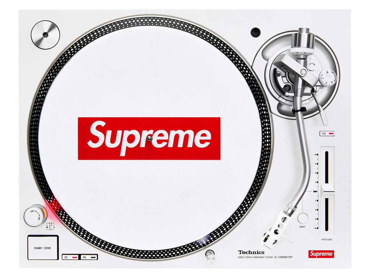 Supreme Technics SL-1200MK7 Turntable White