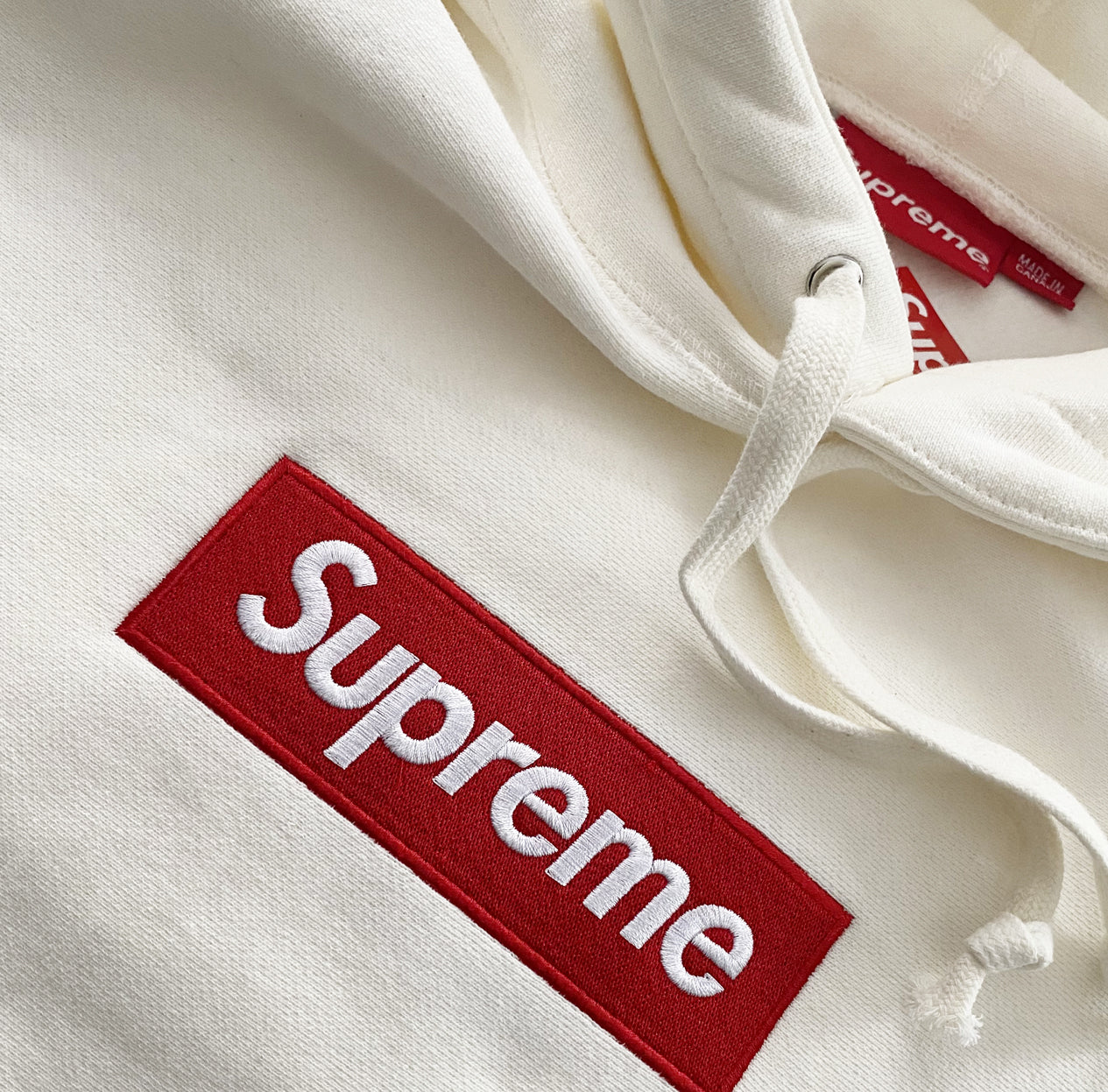 Supreme FW16 Box Logo Hoodie white