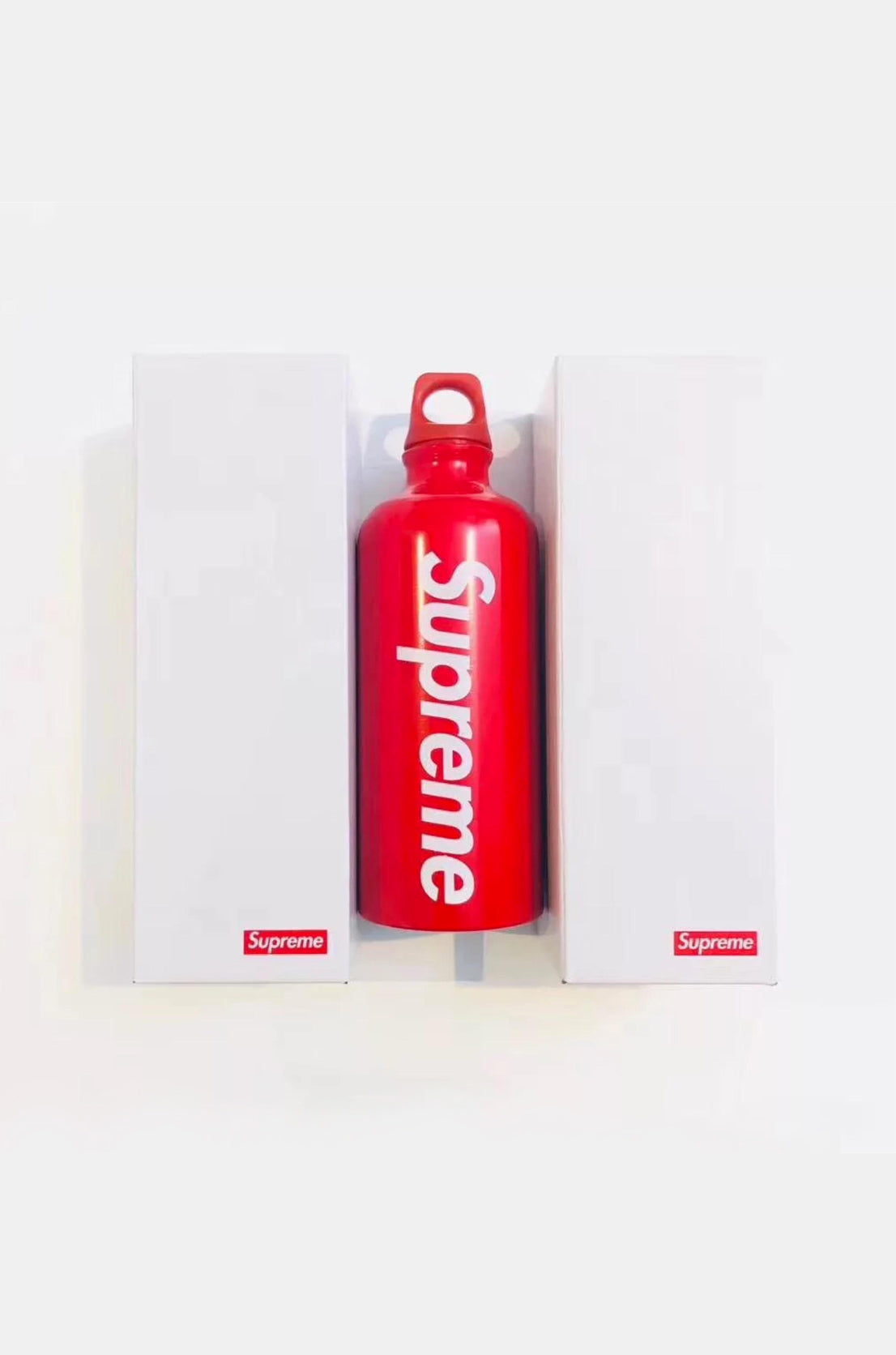 Supreme SIGG Traveller 0.6L Water Bottle Red