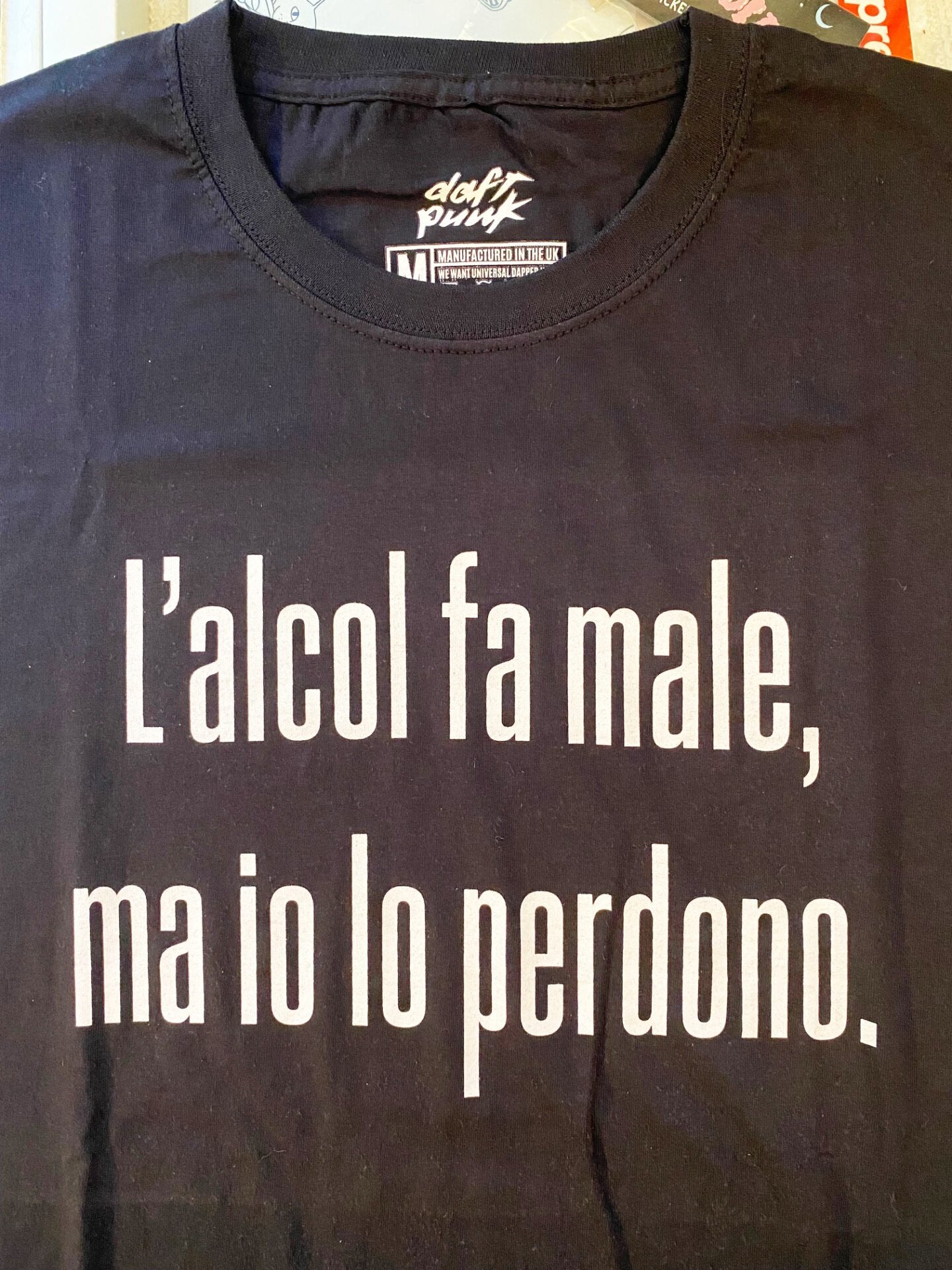 T-Shirt l'alcol fa male, ma io lo perdono.