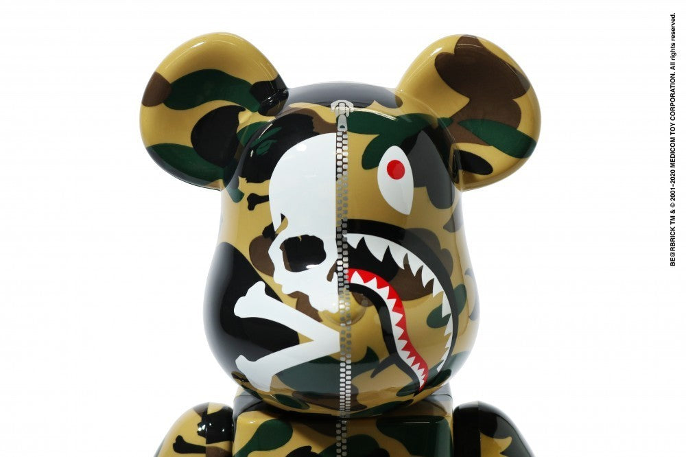 mastermind vs A BATHING APE® BE@RBRICK