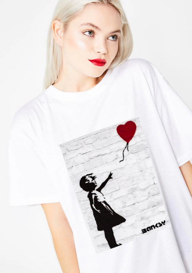 Banksy: Girl with Balloon poster t-shirt