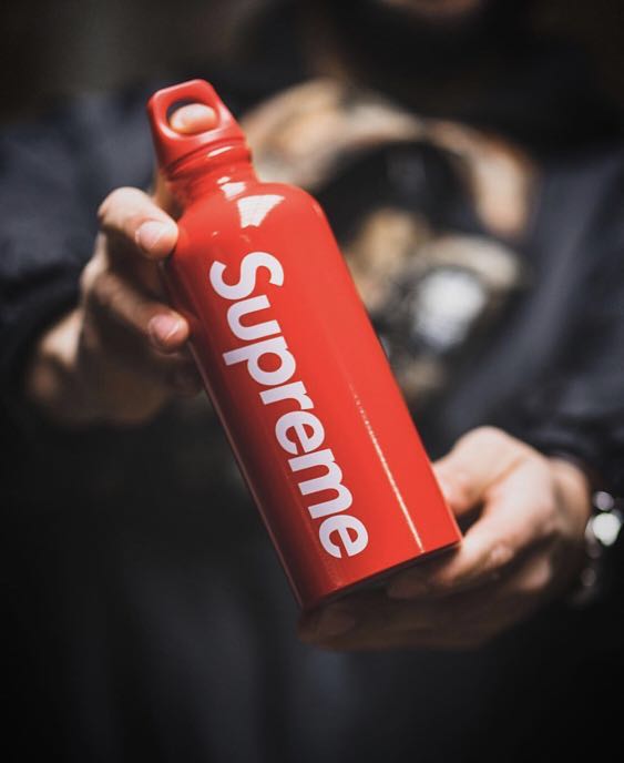 Supreme SIGG Traveller 0.6L Water Bottle Red